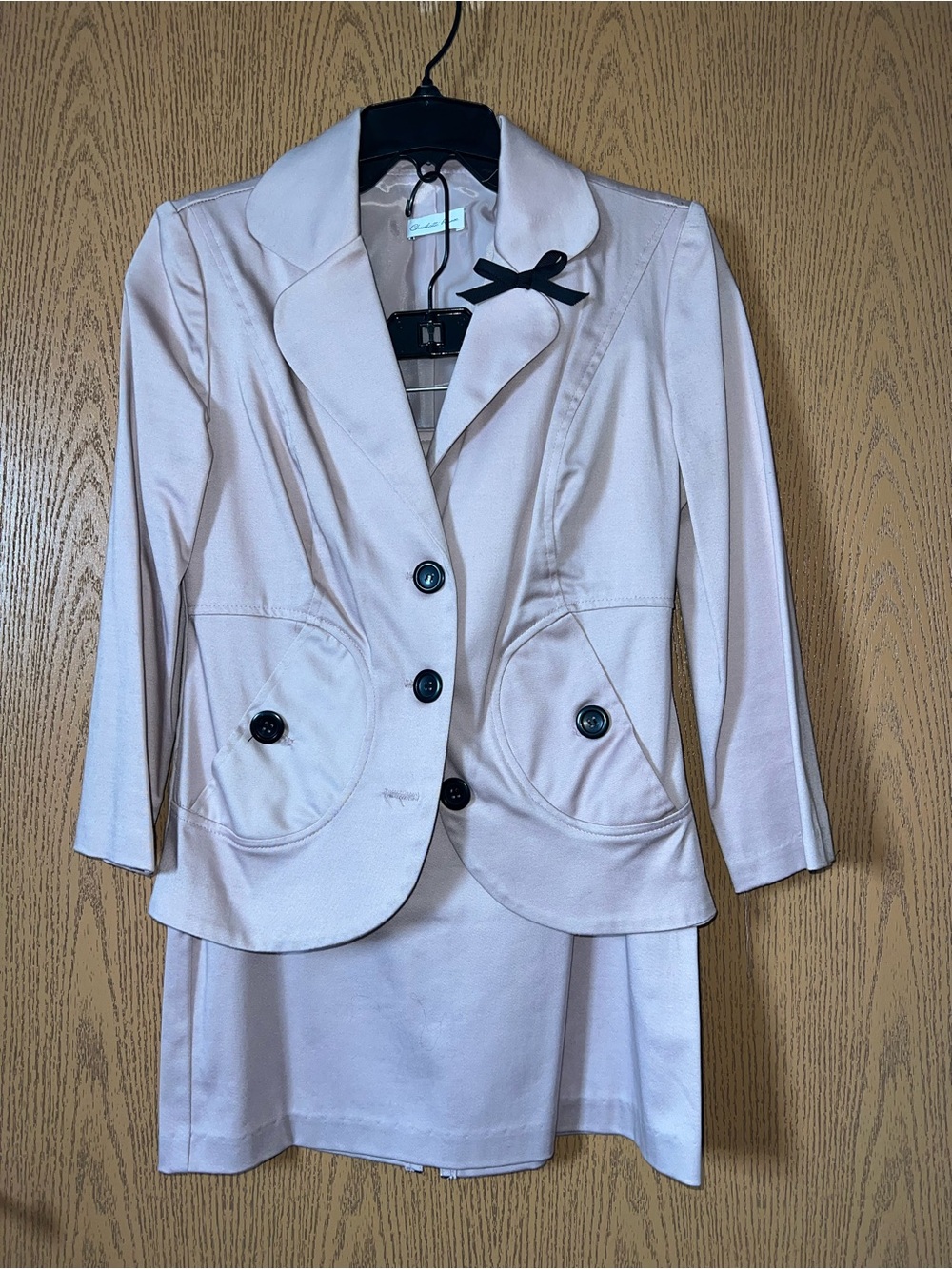 Y2K Charlotte Russe Business Blazer & Skirt in Dusty Rose with Black Details
